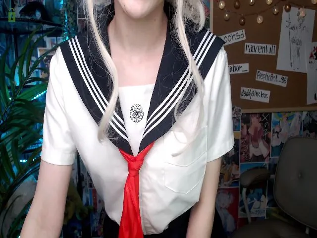 Live sex webcam photo for Manarose27 #271997968