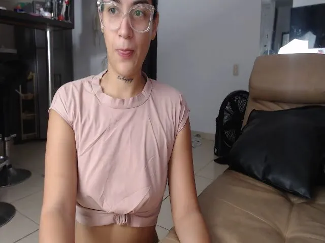 Live sex webcam photo for Mandy_berry1 #272077852