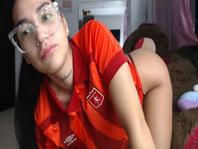 Live sex webcam photo for Mandy_berry1 #272238580