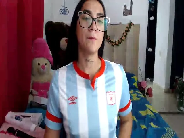 Live sex webcam photo for Mandy_berry1 #272461181