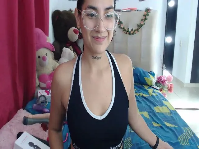 Live sex webcam photo for Mandy_berry1 #272639143