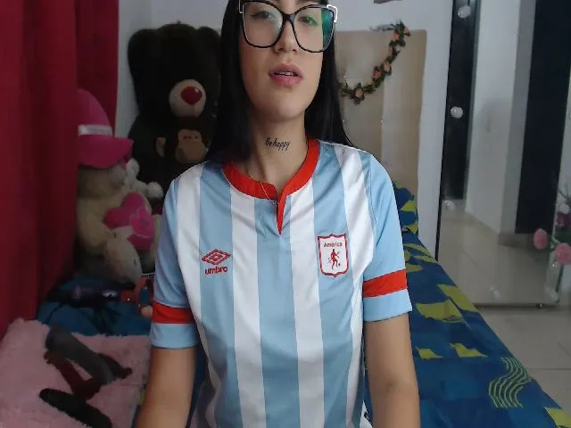 Live sex webcam photo for Mandy_berry1 #272773459