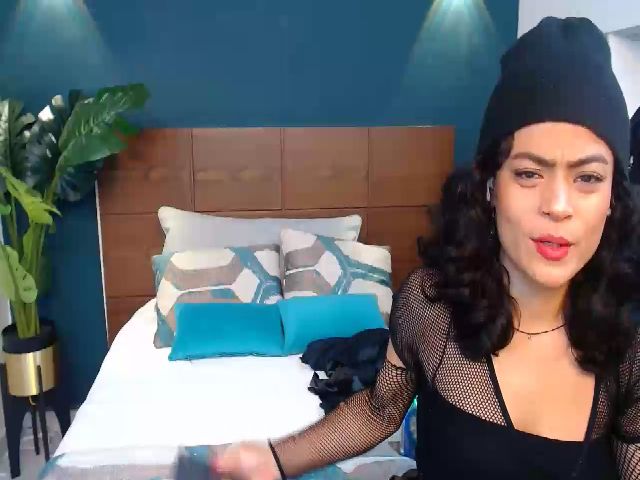 Live sex webcam photo for Manelik_benz #271688334