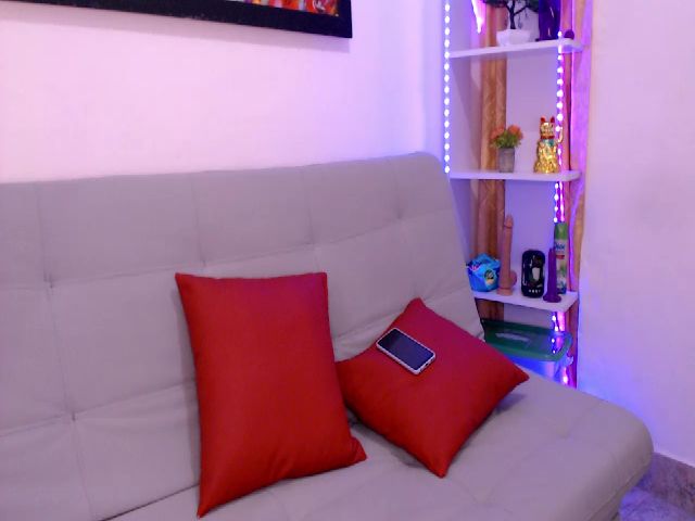 Live sex webcam photo for Manuela_M #273358665