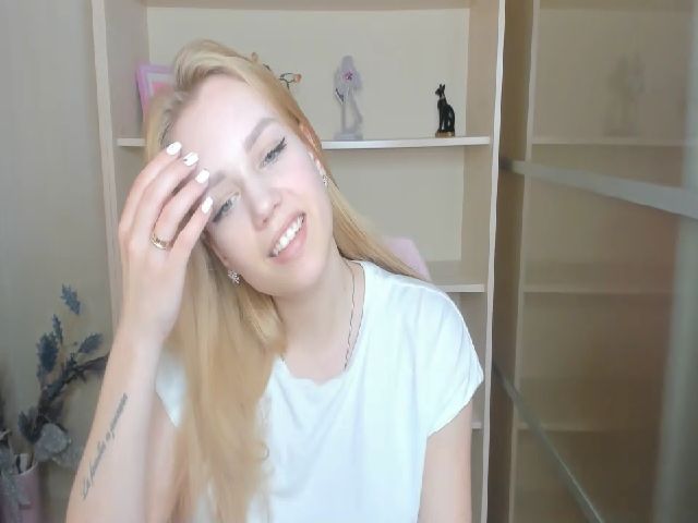 Live sex webcam photo for Manyska5 #271749121