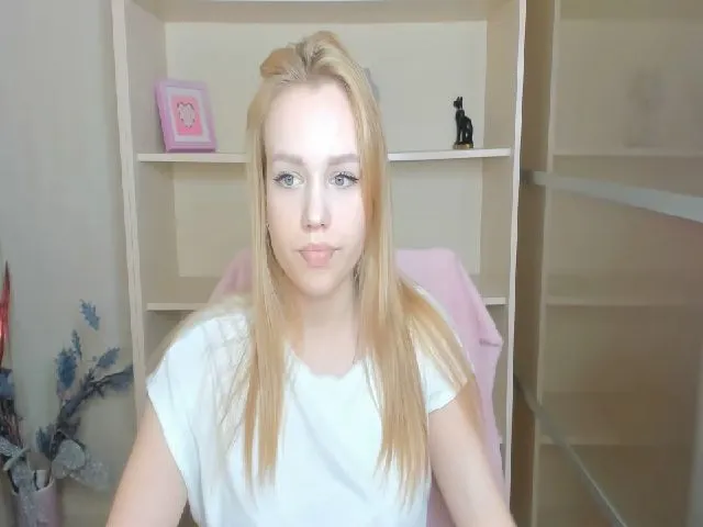 Live sex webcam photo for Manyska5 #271749933