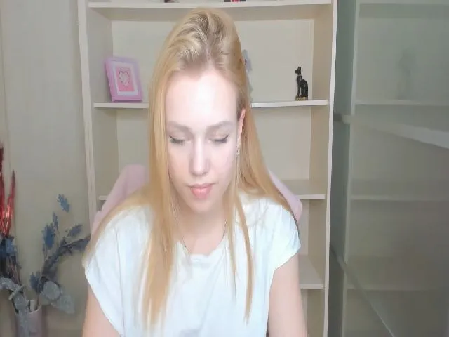 Live sex webcam photo for Manyska5 #271816208