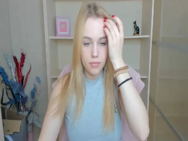 Live sex webcam photo for Manyska5 #272225794