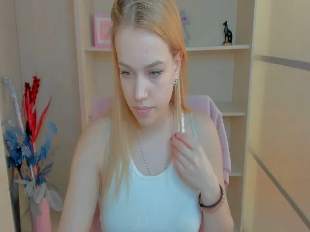 Live sex webcam photo for Manyska5 #272372689