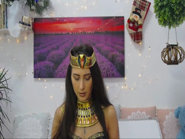 Live sex webcam photo for MaraW #271749110