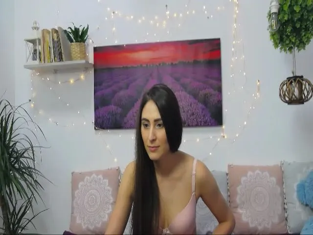 Live sex webcam photo for MaraW #272335986