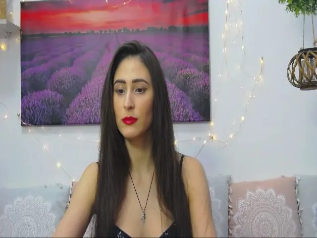 Live sex webcam photo for MaraW #272373570