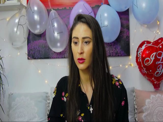 Live sex webcam photo for MaraW #272644777