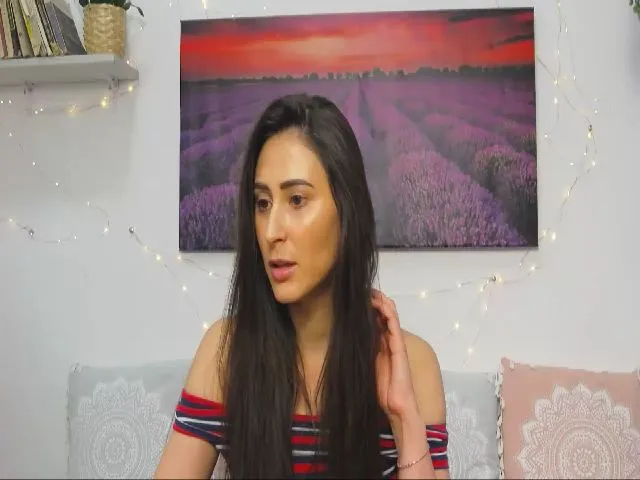 Live sex webcam photo for MaraW #273495199