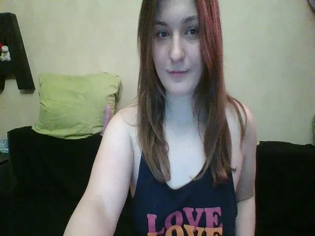 Live sex webcam photo for Marguerite_1_ #272134724