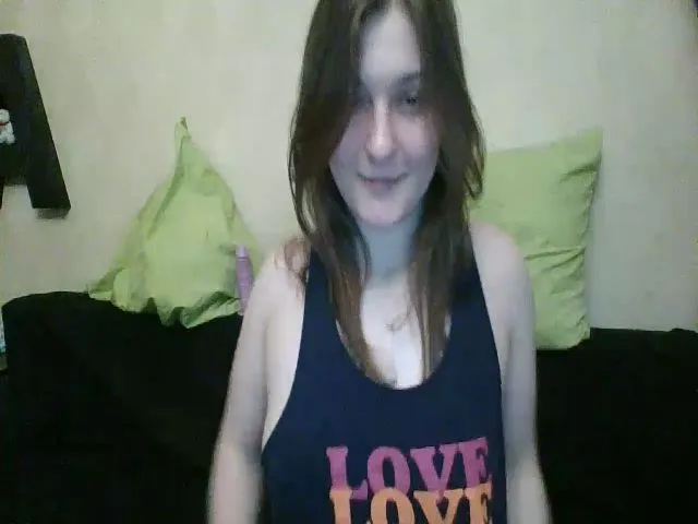 Live sex webcam photo for Marguerite_1_ #272161451