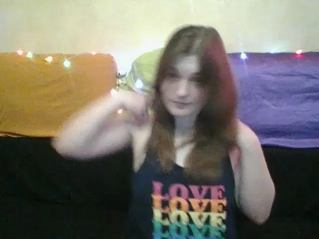 Live sex webcam photo for Marguerite_1_ #272349385