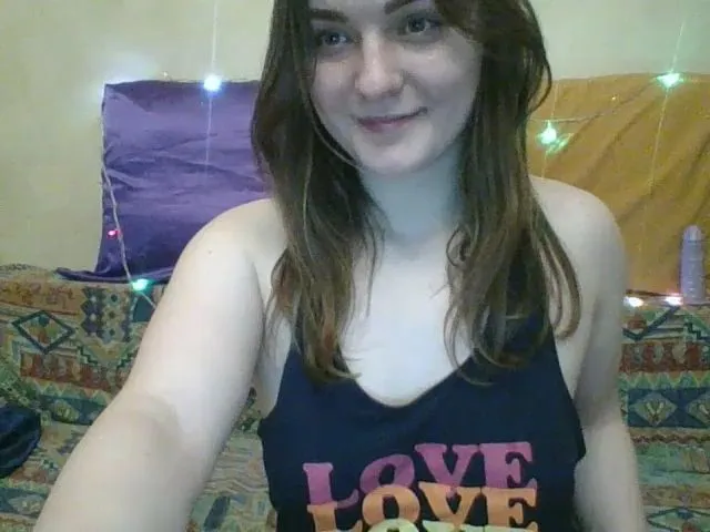 Live sex webcam photo for Marguerite_1_ #272481628