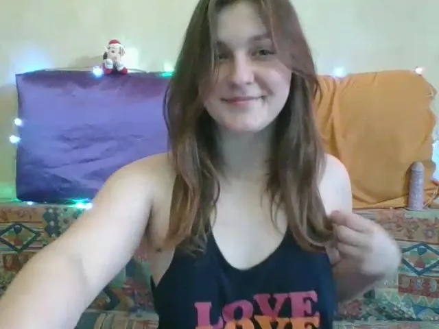 Live sex webcam photo for Marguerite_1_ #272789924