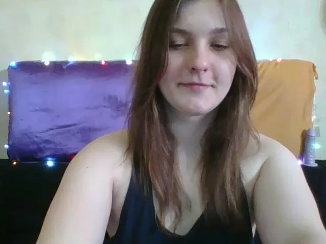 Live sex webcam photo for Marguerite_1_ #272905354