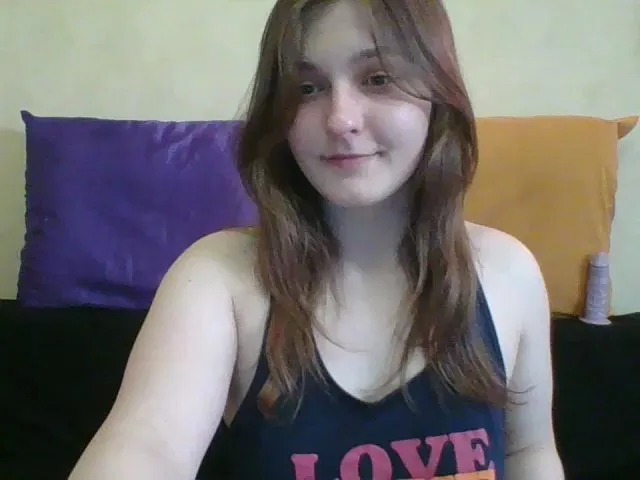 Live sex webcam photo for Marguerite_1_ #273092212