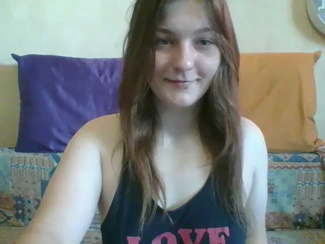 Live sex webcam photo for Marguerite_1_ #273989221