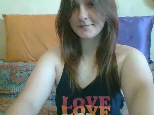 Live sex webcam photo for Marguerite_1_ #274146497