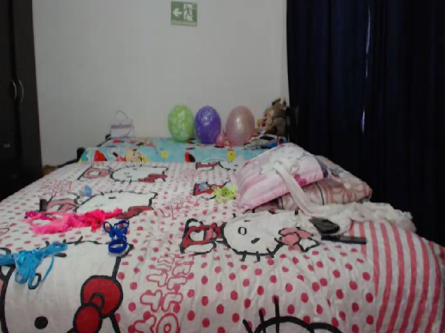 Live sex webcam photo for Mari4nita_h0t #273806566