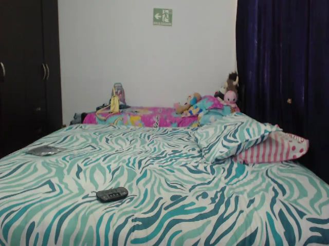 Live sex webcam photo for Mari4nita_h0t #274249102