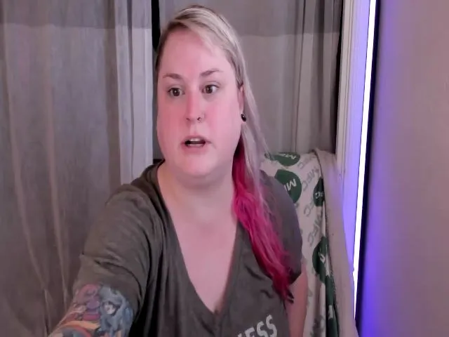 Live sex webcam photo for Mari_Jae #274251816