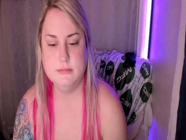 Live sex webcam photo for Mari_Jae #274448802