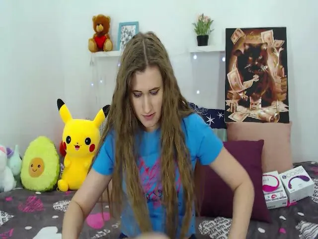Live sex webcam photo for MariaMolligan #272977602