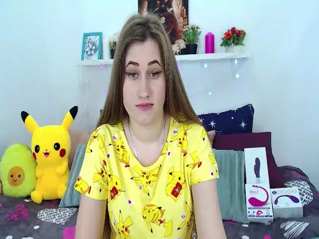 Live sex webcam photo for MariaMolligan #273289726