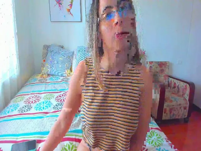 Live sex webcam photo for MarianaGomez1 #271793099