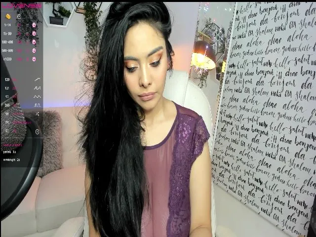 Live sex webcam photo for Marianviolet #272341037