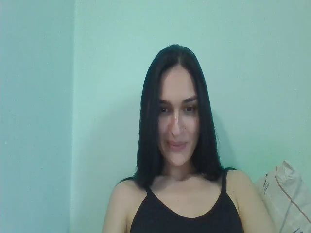 Live sex webcam photo for MarieBarger #273485017