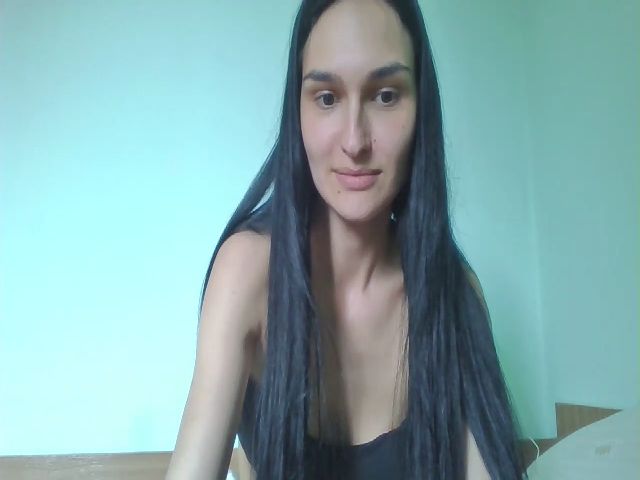 Live sex webcam photo for MarieBarger #273572127