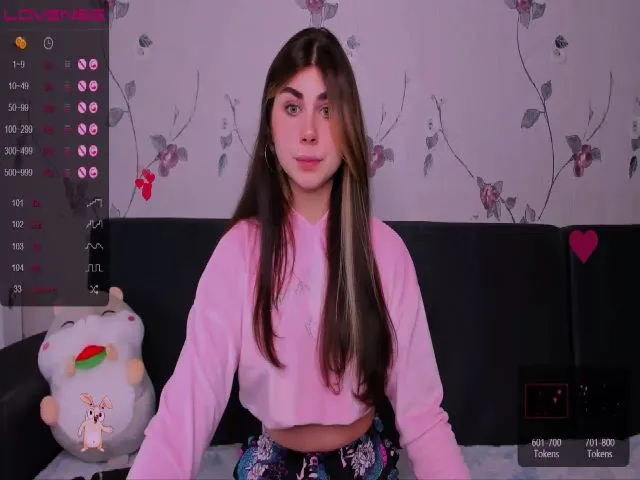 Live sex webcam photo for Marie__ #273344921