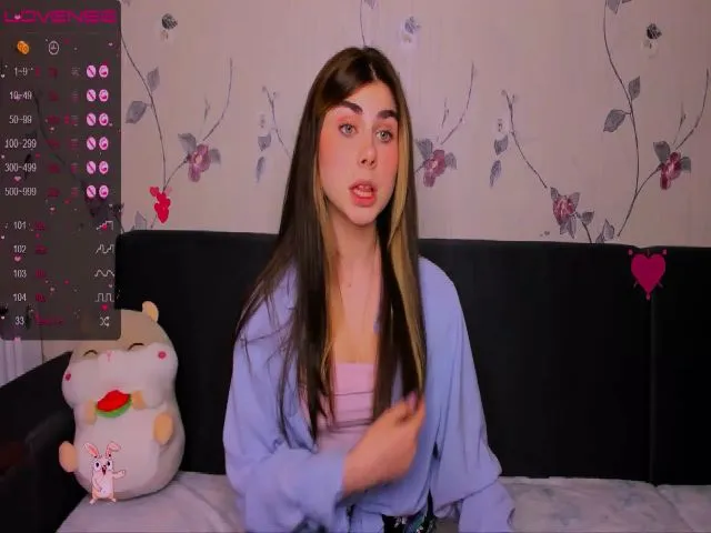 Live sex webcam photo for Marie__ #273370617