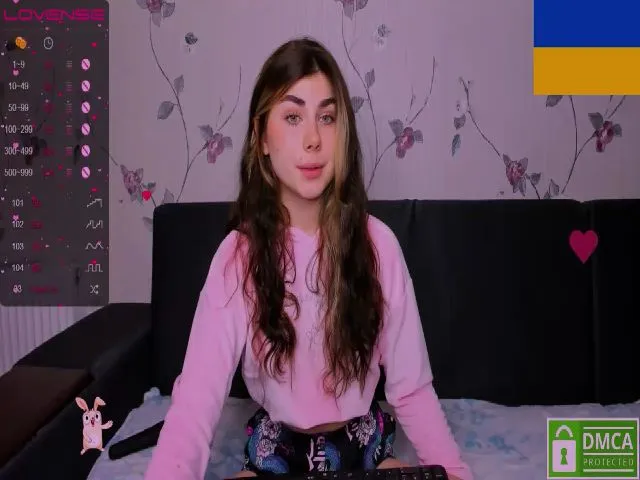 Live sex webcam photo for Marie__ #273598650