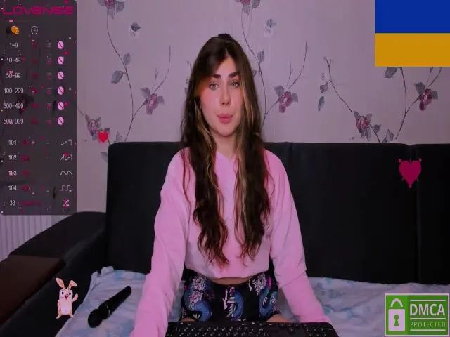 Live sex webcam photo for Marie__ #273600636