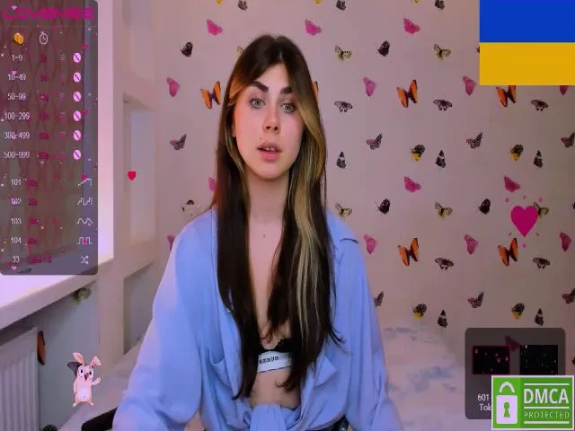 Live sex webcam photo for Marie__ #273622617