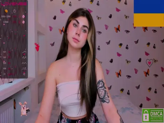 Live sex webcam photo for Marie__ #273632512