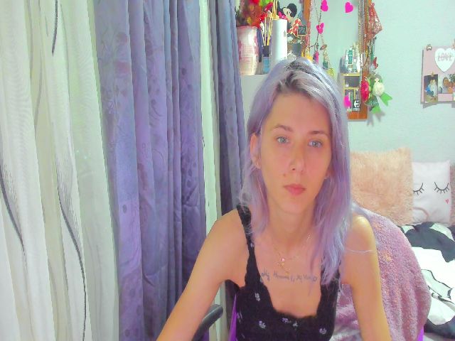 Live sex webcam photo for Marie_marie03 #273577140