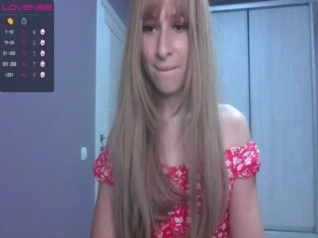 Live sex webcam photo for Marika_69 #272066545