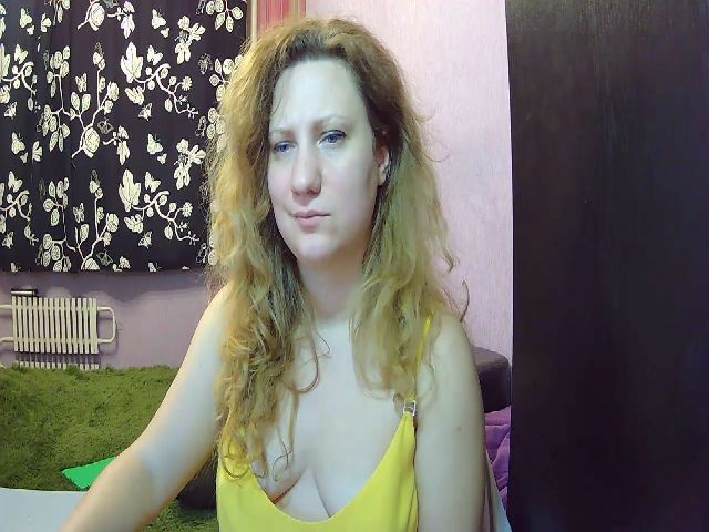 Live sex webcam photo for Marilinna #271999597