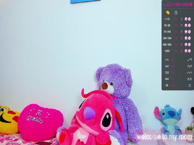 Live sex webcam photo for MarilynStone #273092907