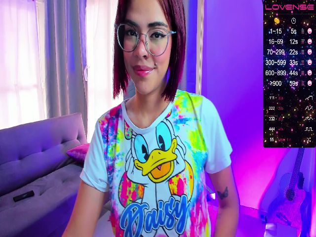 Live sex webcam photo for MarilynStone #273179405