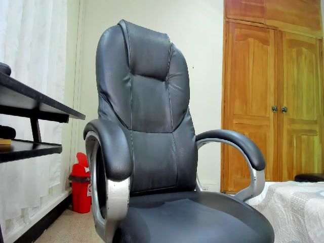 Live sex webcam photo for Marilyncruz__ #271840050