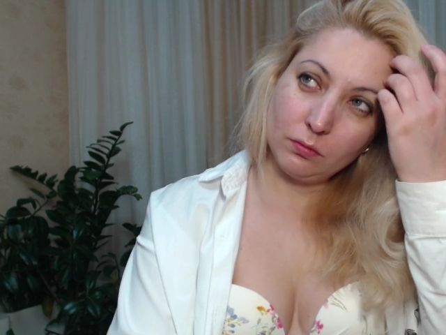 Live sex webcam photo for Mariskakiska #273311043